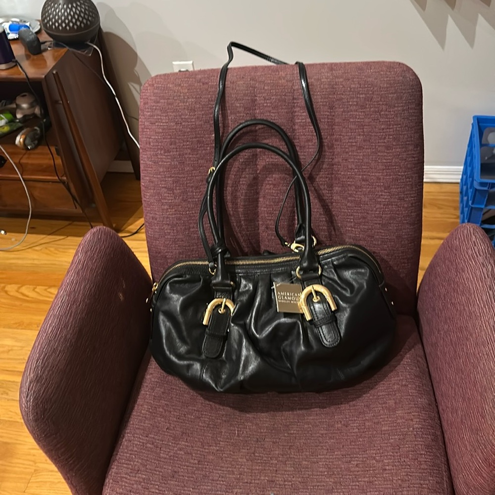 Badgley Mischka ladies black bag